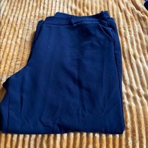 The perfect navy blue dress pant!